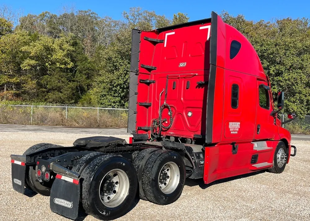 2023 Freightliner Cascadia T/A