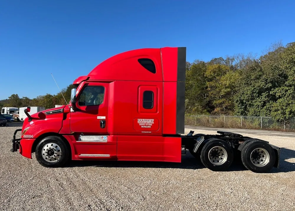 2023 Freightliner Cascadia T/A